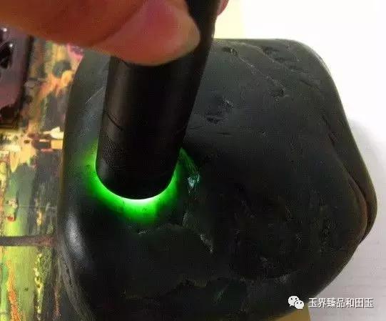 男性魅力的彰显色——浅谈黑青玉与黑碧玉