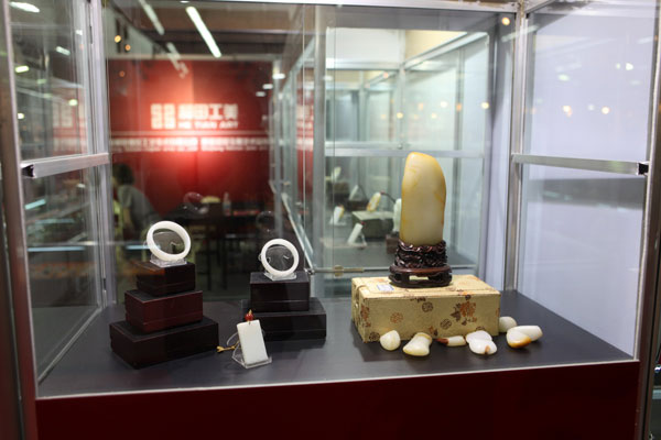 dvubb 图片点击可在新窗口打开查看